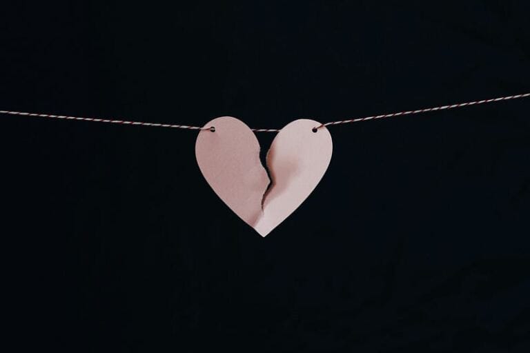Do Narcissists End Any Relationships Themselves? do narcissists think about you after they discard you? Do Narcissists End Any Relationships Themselves? do narcissists think about you after they discard you?
