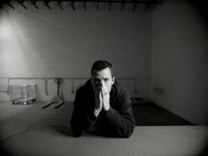 Dysfunctional Family: Is It Ok to Stop Talking to Your Parents? toxic relationships: the temptation of wanting to fit in