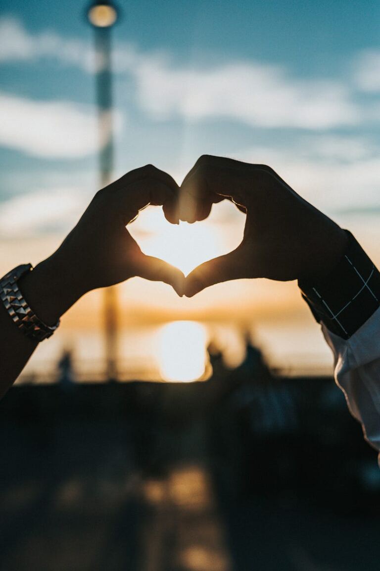 Triangulation in Toxic Relationships why you blame yourself for everything after leaving a toxic relationship Triangulation in Toxic Relationships why you blame yourself for everything after leaving a toxic relationship