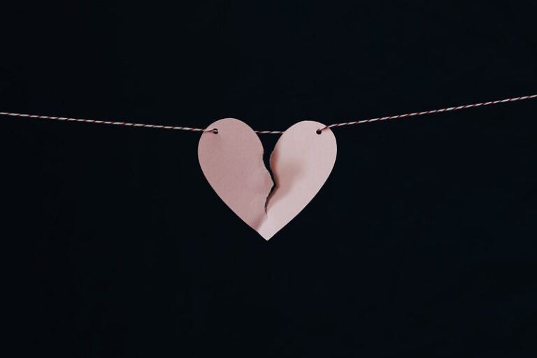 How to Leave a Toxic Relationship When You Still Love Your Partner when you leave a toxic relationship How to Leave a Toxic Relationship When You Still Love Your Partner when you leave a toxic relationship